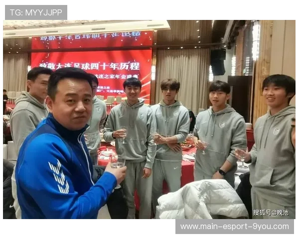 冠军球队季后赛表现解析：战术与体能双重胜出，季后赛冠军是谁